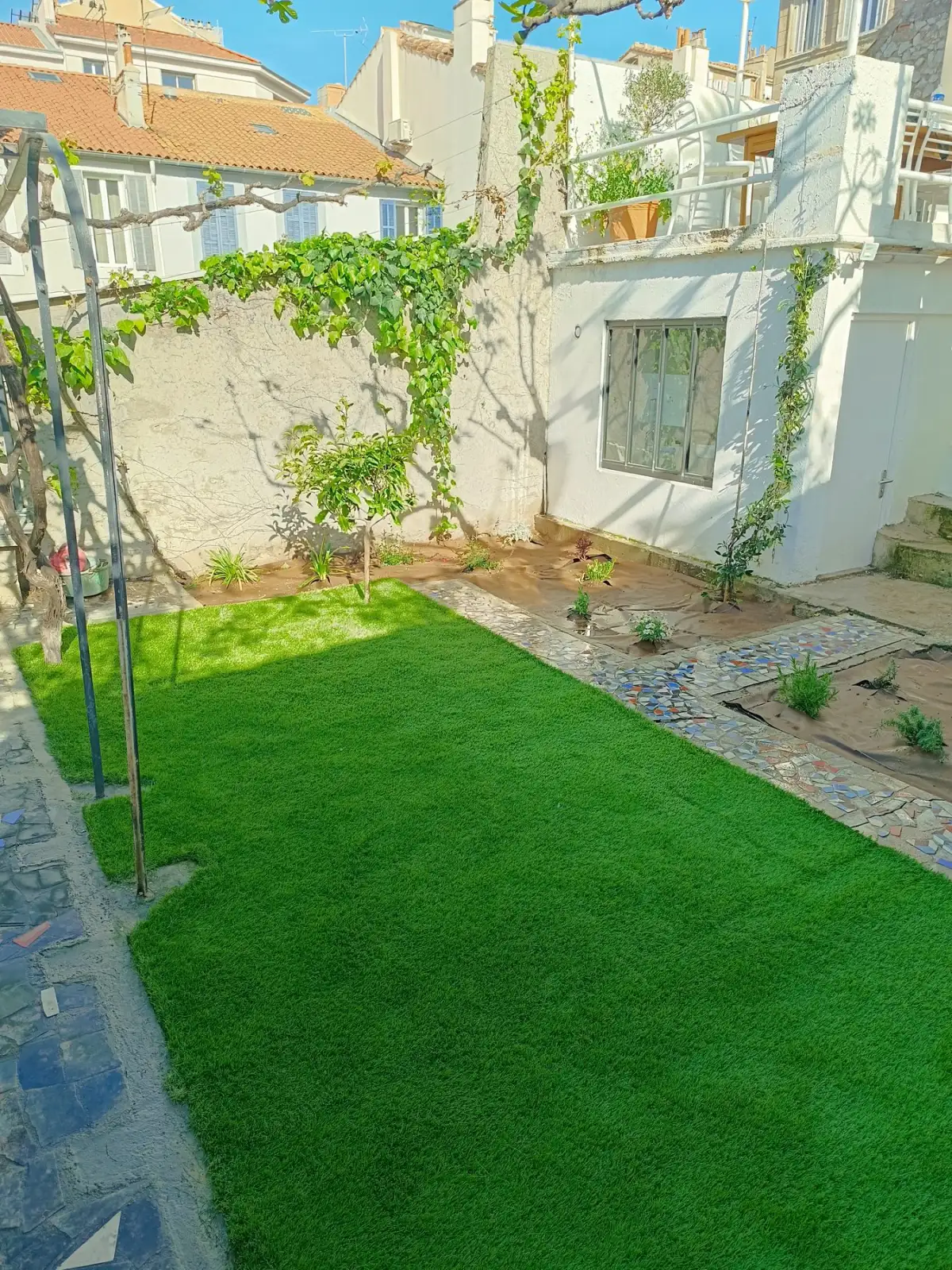 Jardin entretenu, gazon net à Aubagne